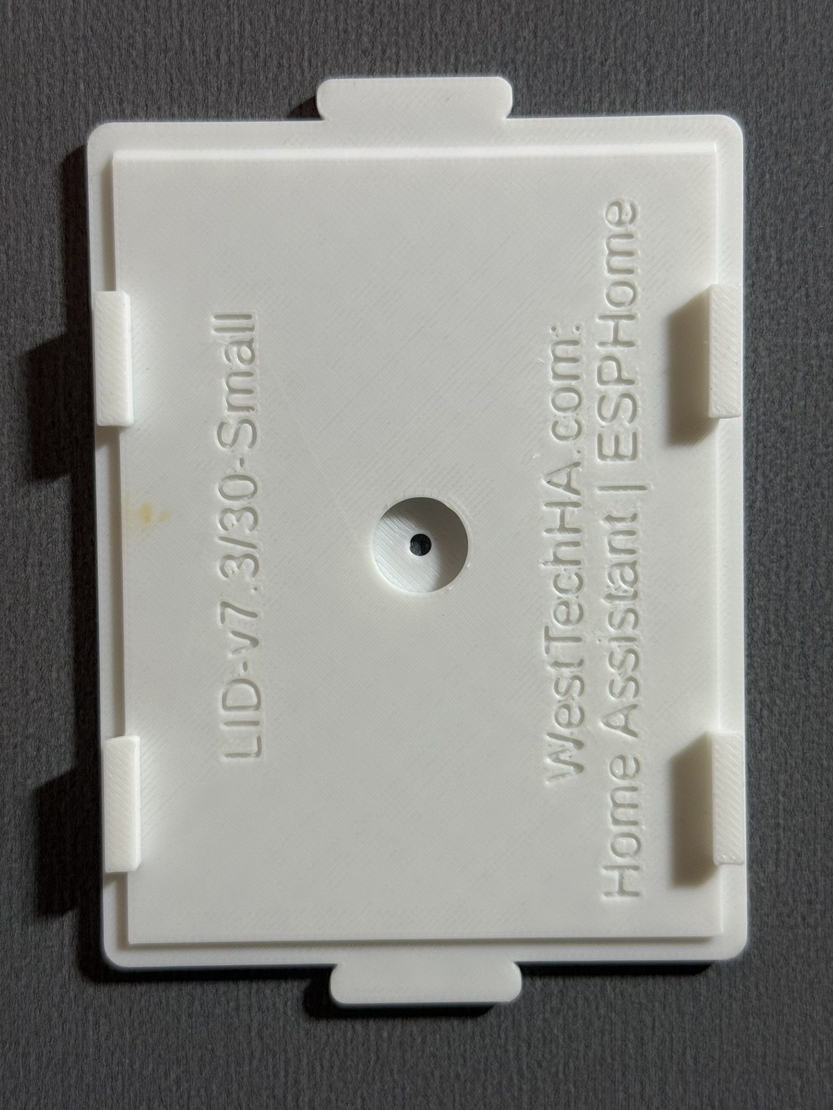 Scout buzzer-ready lid location
