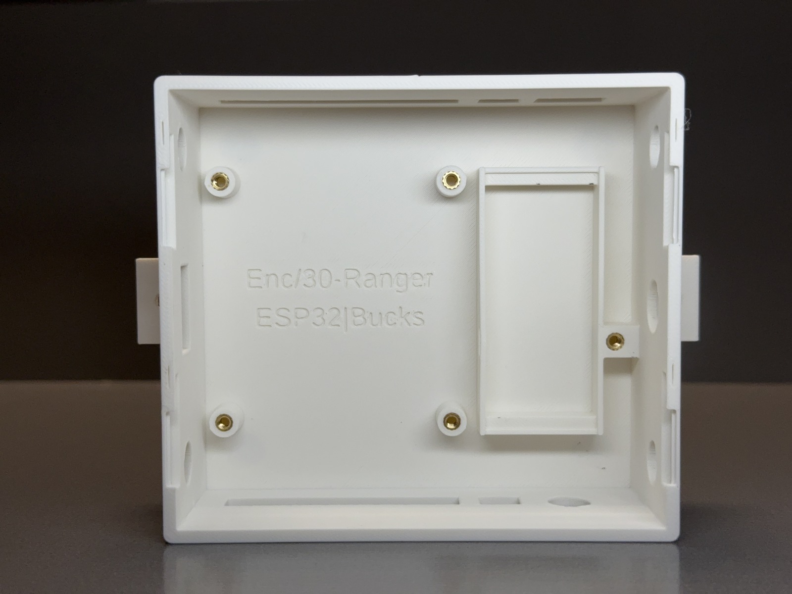Ranger Bucks 30 White board layout and HSI mounting example